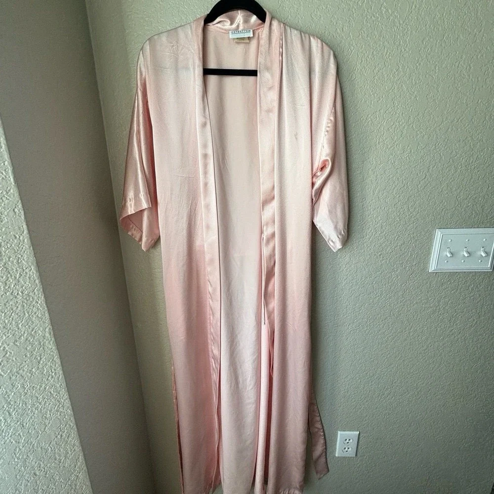 Vintage Nordstrom Belted Night Robe Pink Lingerie. Med-Large Petite.‎